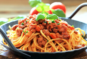 Wall Mural - spaghetti with bolognese sauce