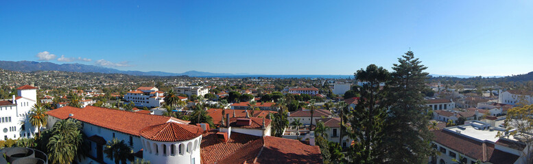 Canvas Print - Aerial view of Santa Barbara historic city center with Santa Ynez Mountains at the background, from top of the clock tower of Santa Barbara County Courthouse, California CA, USA. 