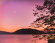十和田湖と半月の夕景