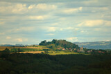 Fototapeta Tęcza - panorama, widok na małe rolnicze miasteczko