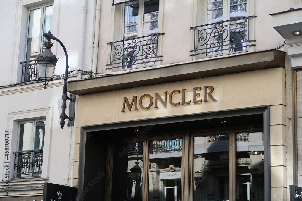 Magasin Moncler Paris Moncler Boutique Paris Store