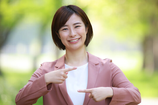 手話を話す女性「手話」