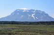 Der Tafelvulkan Herðubreið gilt mit seiner auffälligen Form als die Königin der Berge Islands. Er liegt im isländischen Hochland in der Wüste Ódáðahraun, nicht weit entfernt vom Vulkan Askja.