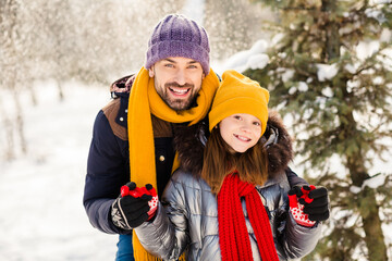 Poster - Photo of lovely family daddy and daughter happy positive smile spend time together walk park winter snowy