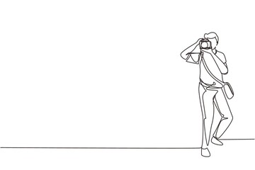 Aufkleber - single continuous line drawing man with camera and sling bag taking pictures. paparazzi or journalis