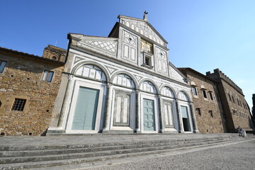 Canvas Print - The facade of the famous Basilica of San Miniato in Florence. It is one of the best examples of the Florentine Romanesque style.