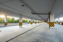Urban Architecture Parking In Two Levels Painting Markings Improvement Construction