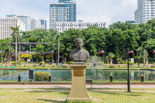 Statue A Great Man Put Beside The Pond In Rizal Park