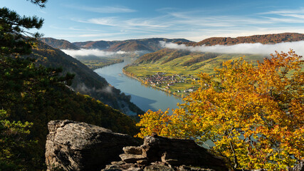 Wall Mural - Wachau valley on a sunny day in autumn