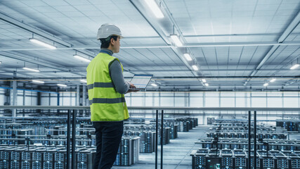 Aufkleber - Data Center Engineer in High Visibility Vest Using Laptop Computer. Server Farm Cloud Computing Facility with Asian Male System Administrator Working with Data Protection Network for Cyber Security.