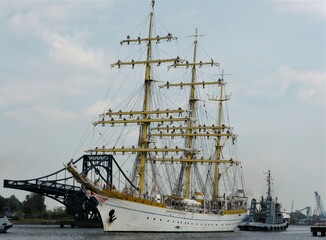 Naklejka na meble Segelschiff Mircea in Wilhelmshaven