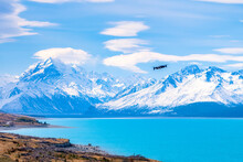 New Zealand, South Island, Scenic Mountainous Landscape Of Lake Pukaki