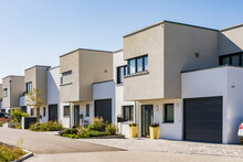 Germany, Bavaria, Neu-Ulm, Row Of Suburb Houses