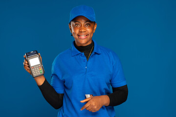 black woman holding a pos device