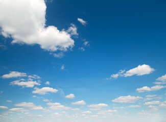 Wall Mural - Sunny day with white clouds