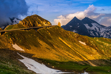 Poster - Beautiful Sunrise in Austria Alpine Landscape. Nature and Mountains