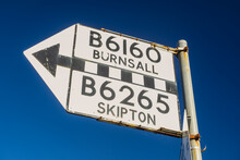 Old Style Uk Road Sign