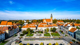 Fototapeta Miasto - stare miasto Wodzisław Śląski na Śląsku w Polsce, jesienią z lotu ptaka, rynek