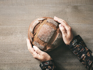 Canvas Print - freshly baked artisan bread