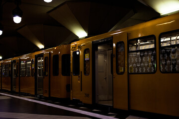 Poster - traditional Berlin metro