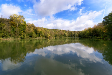 Poster - The little lake in the Carnellle forest. The Oise Regional Nature Park - Pays de France