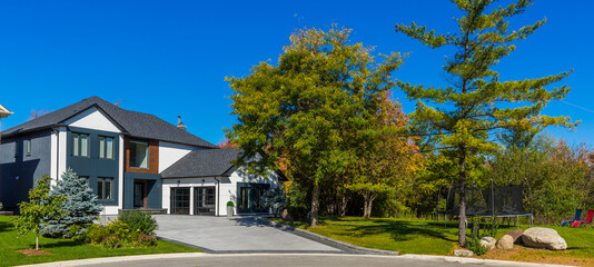 Custom built luxury house in the suburbs of Toronto, Canada