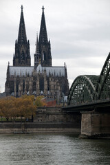 Wall Mural - Köln, Dom und Rhein