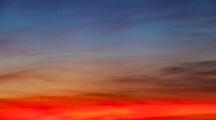 Poster - Allassac (Corrèze, France) - Coucher de soleil flamboyant