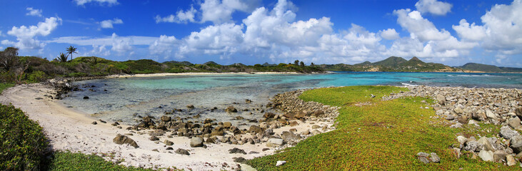 Wall Mural - Panorama of White Island coastline near Carriacou Island, Grenada.