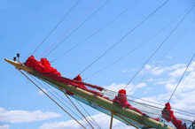 The Sailboat Mast