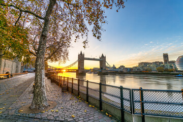 Wall Mural - Tower Bridge at sunrise in autumn. London. England