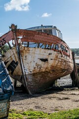 Naklejka na meble Cimetière de bateaux en Bretagne. France.