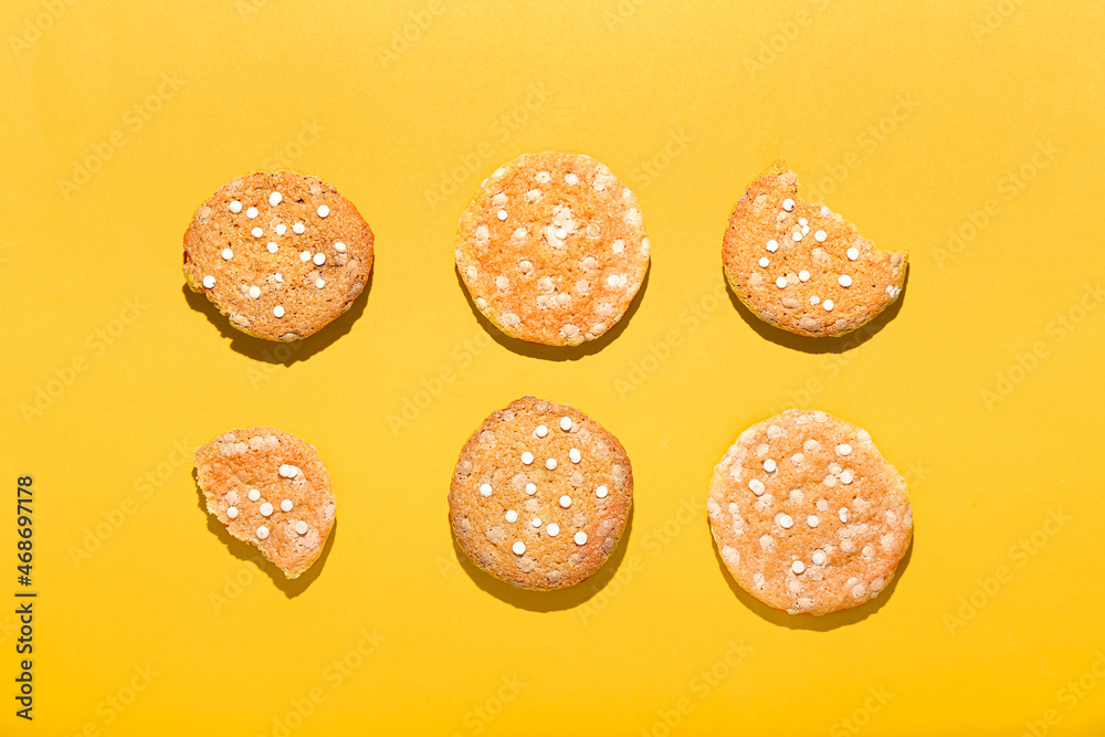 Delicious homemade cookies with chocolate chips on color background