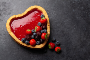 Poster - Heart shaped sweet cake with berries