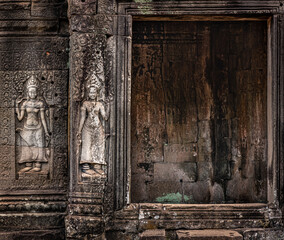 Poster - Angkor Thom stone carving