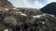 Gletscherflug in den Bergen