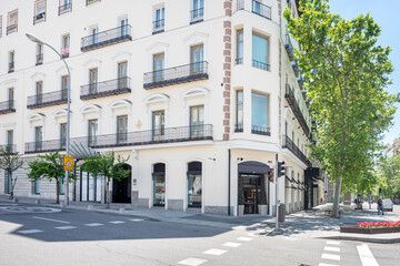 Facade of a building with commercial premises on the ground floor in a central street in Madrid