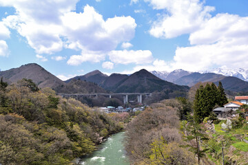 Wall Mural - 【群馬県利根郡】春の水上 諏訪峡と谷川連峰