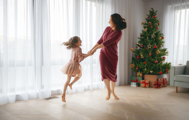 Wall Mural - family celebrating Christmas