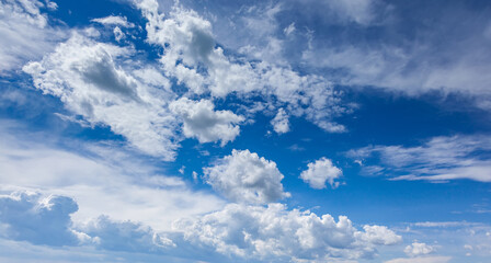 deep blue skies with white clouds background, blue cloudy skies texture, dark blue sky wallpaper wit