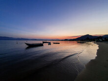 Sunset On The Beach
Caraguatatuba-Sp