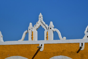 Wall Mural - Buildings from Izamal, Mexico  37