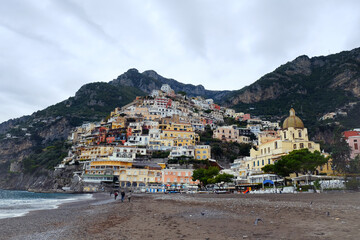 Canvas Print - View of Positano resort seen from the beach, Amalfi Coast,  Province of Salerno, Campania, Italy