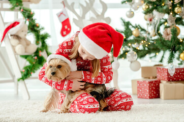 Wall Mural - Child in Christmas time