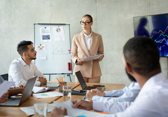 Aufkleber - Young Confident Businesswoman Having Corporate Meeting With Colleagues In Boardroom