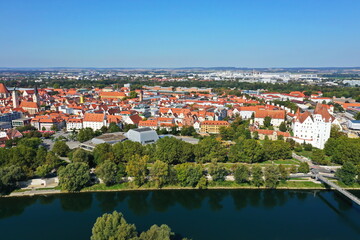Fototapete - Luftbild von Ingolstadt bei schönem Wetter