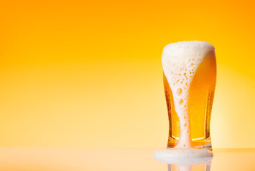 Canvas Print - Glass with beer