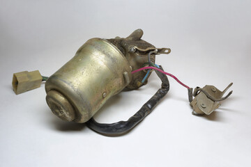 front windshield wiper motor with thermal fuse and electrical plug