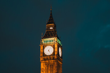 Wall Mural - night time in London Big Ben and Westminster palace