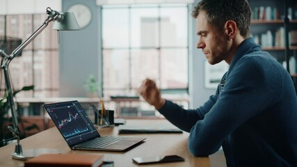 Aufkleber - Home Office Day: Caucasian Businessman Using Computer for Analysing Data, Screen Showing Real-Time Stocks, Exchange Market Charts. Remote Working Trader Making e-Commerce Investment. Side View